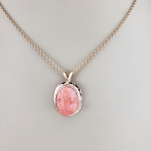 14 Karat Yellow Gold Cameo Pendant #16736 - Picture 8 of 8